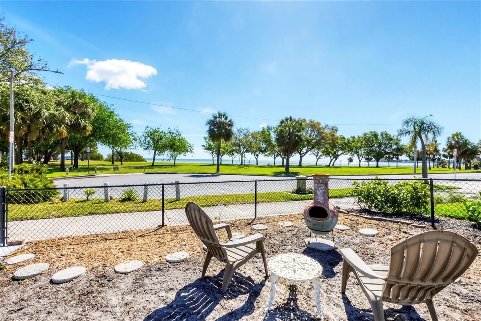 1501 BEACH DR SE, ST PETERSBURG, FL, 33701