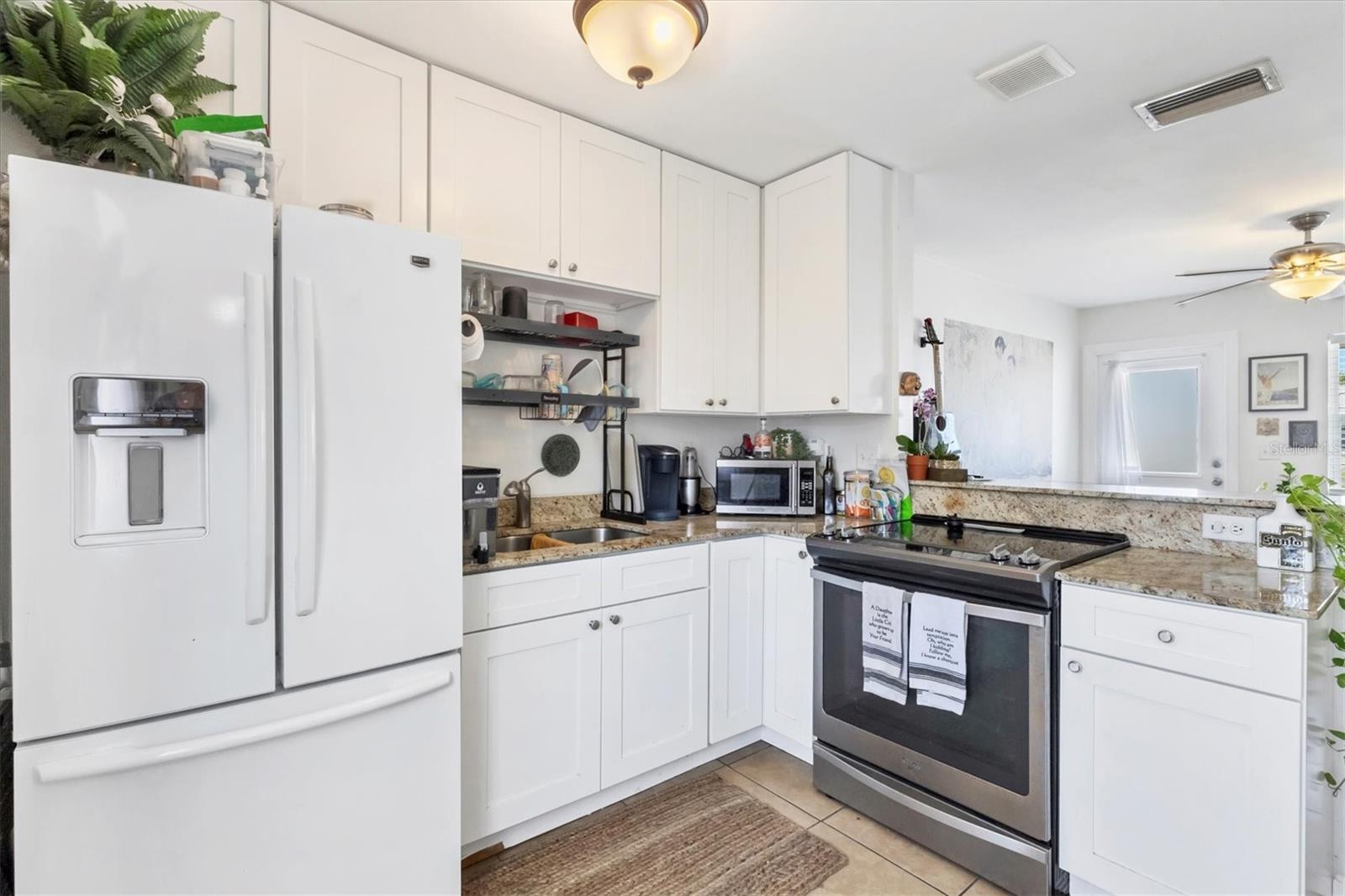1501 BEACH DR SE, ST PETERSBURG, FL, 33701