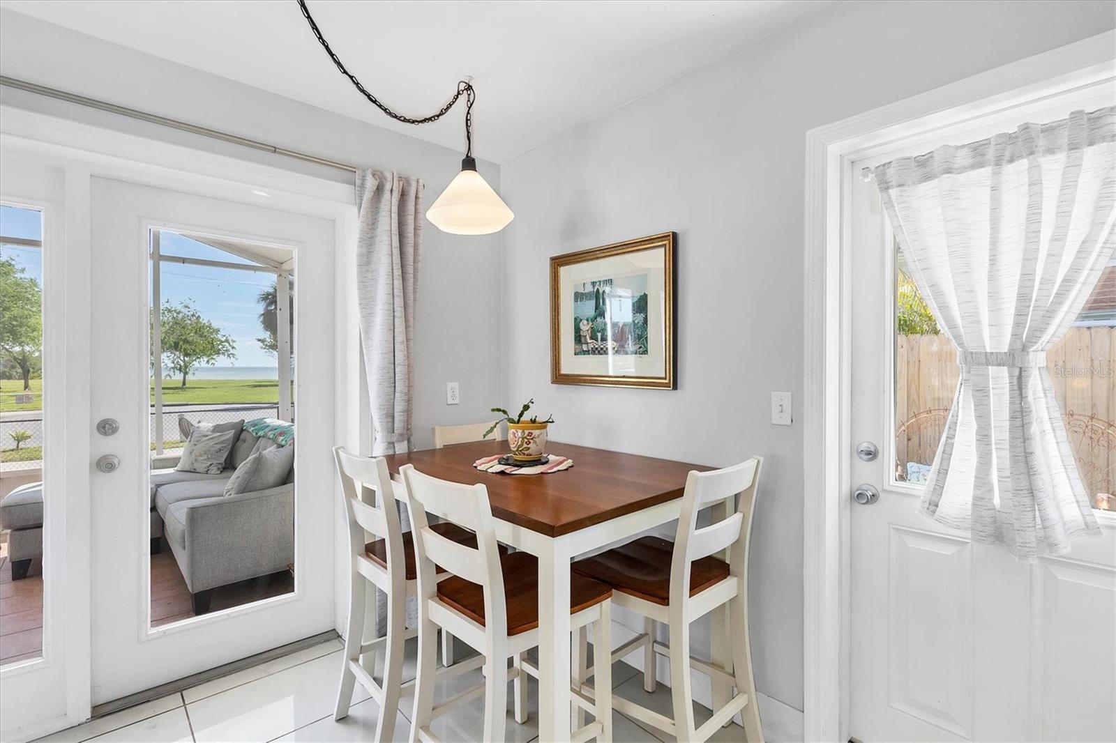 1501 BEACH DR SE, ST PETERSBURG, FL, 33701