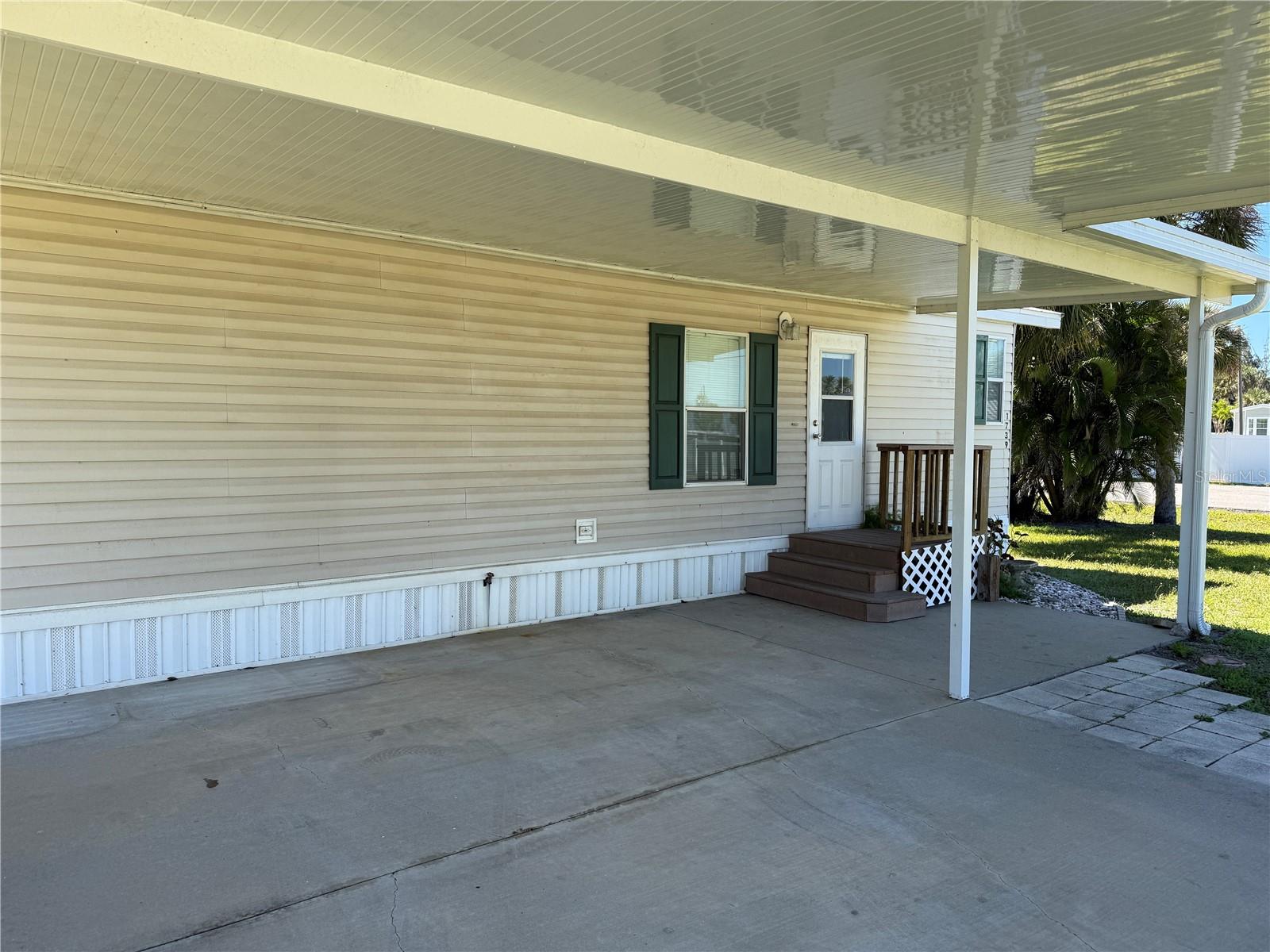 1739 GRIFFITH AVE, PUNTA GORDA, FL, 33982