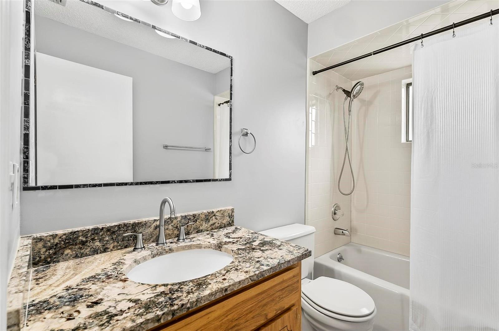 45 FLEETWOOD DR, PALM COAST, FL, 32137