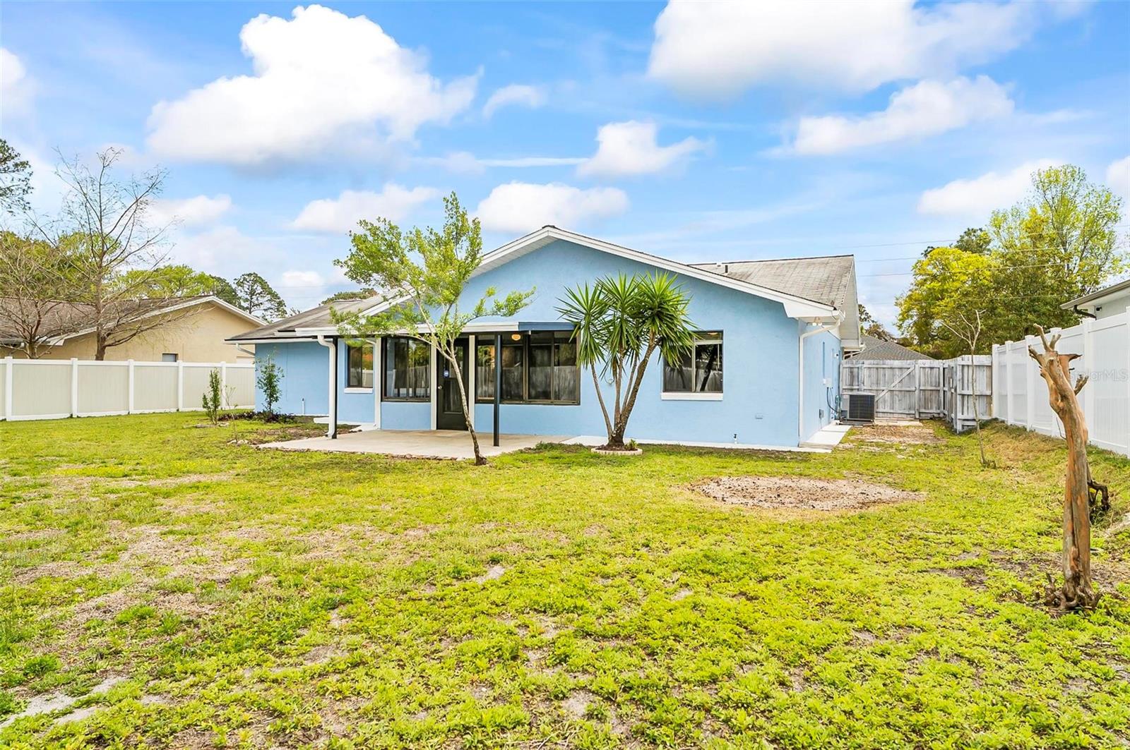 45 FLEETWOOD DR, PALM COAST, FL, 32137
