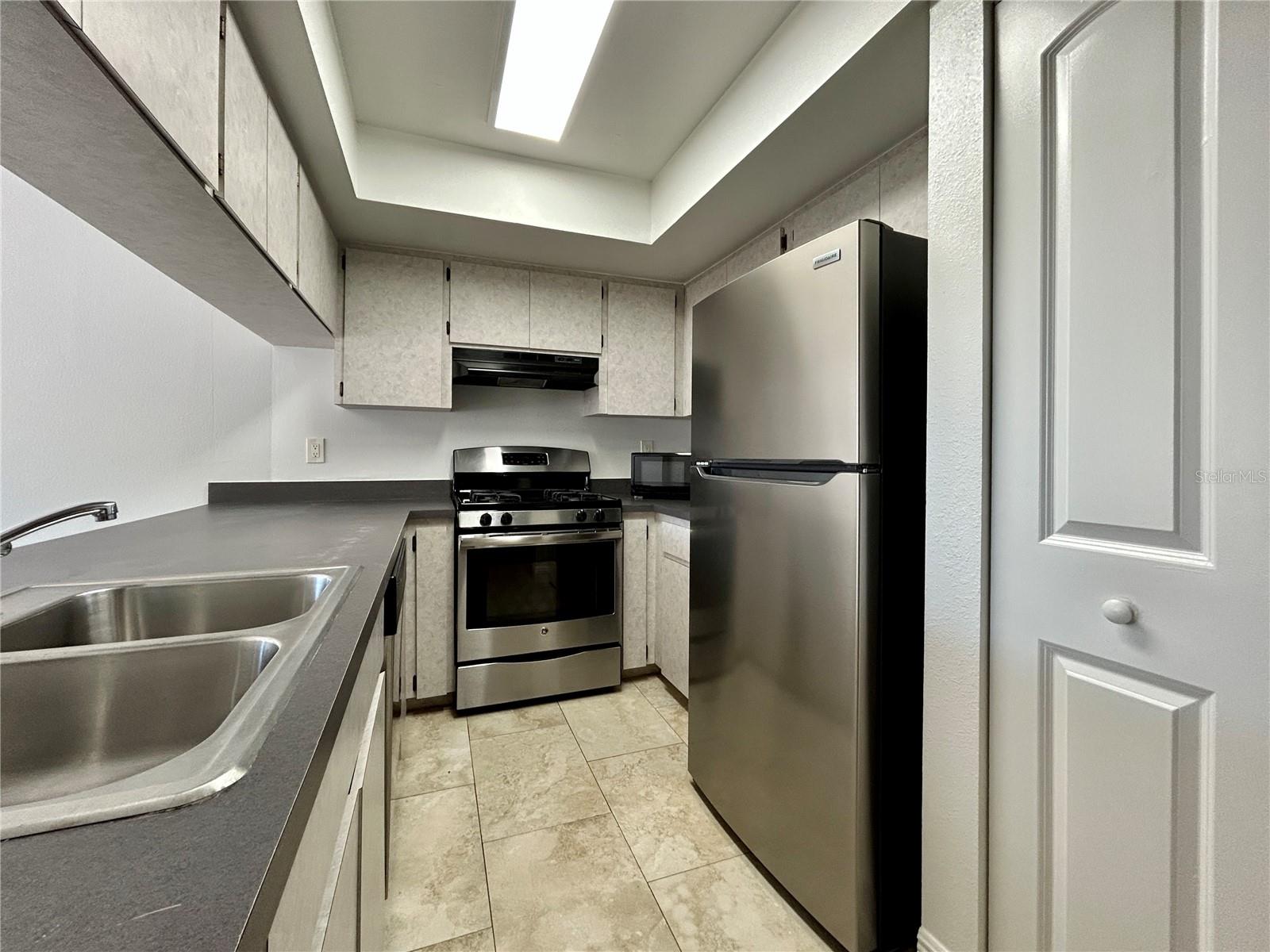 2727 63RD TER N, ST PETERSBURG, FL, 33702
