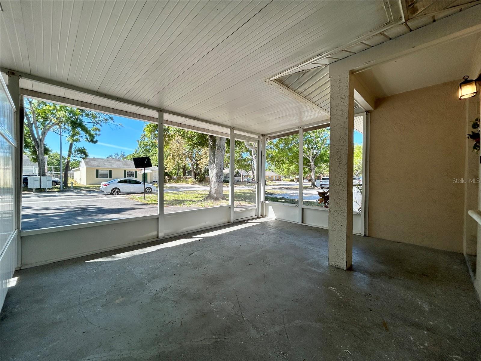 2727 63RD TER N, ST PETERSBURG, FL, 33702