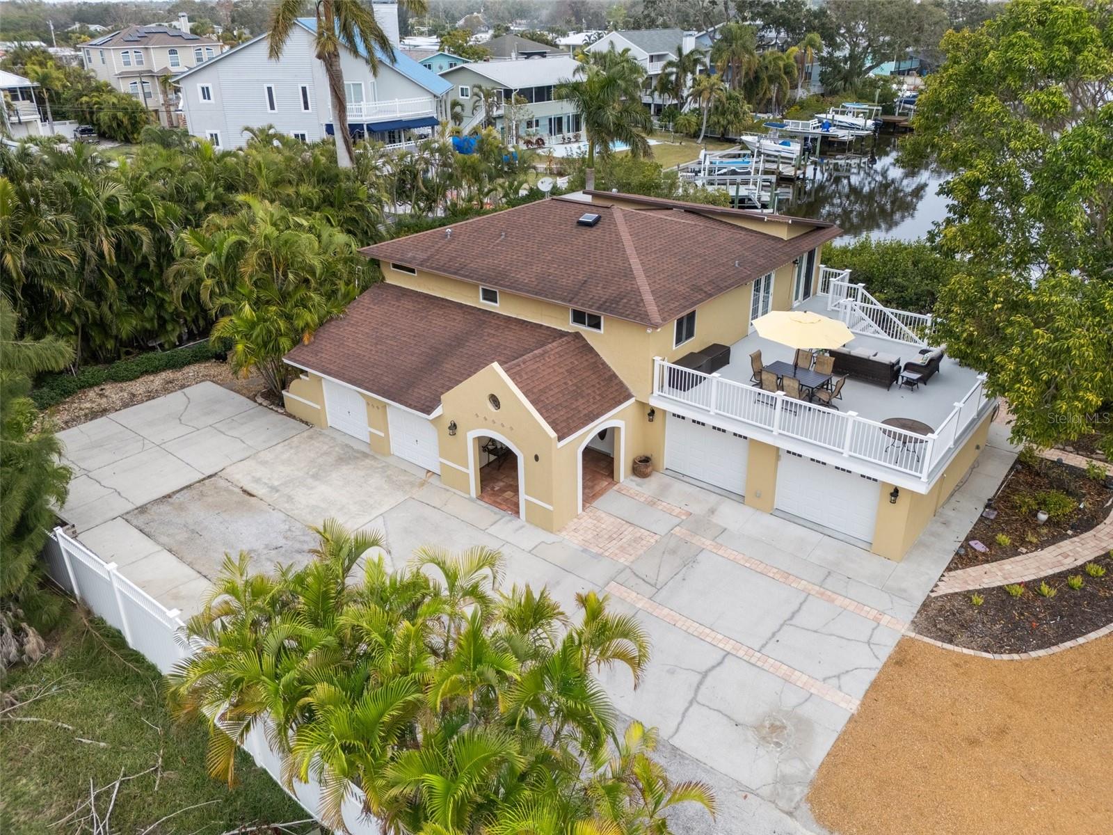 378 TENNESSEE AVE, CRYSTAL BEACH, FL, 34681