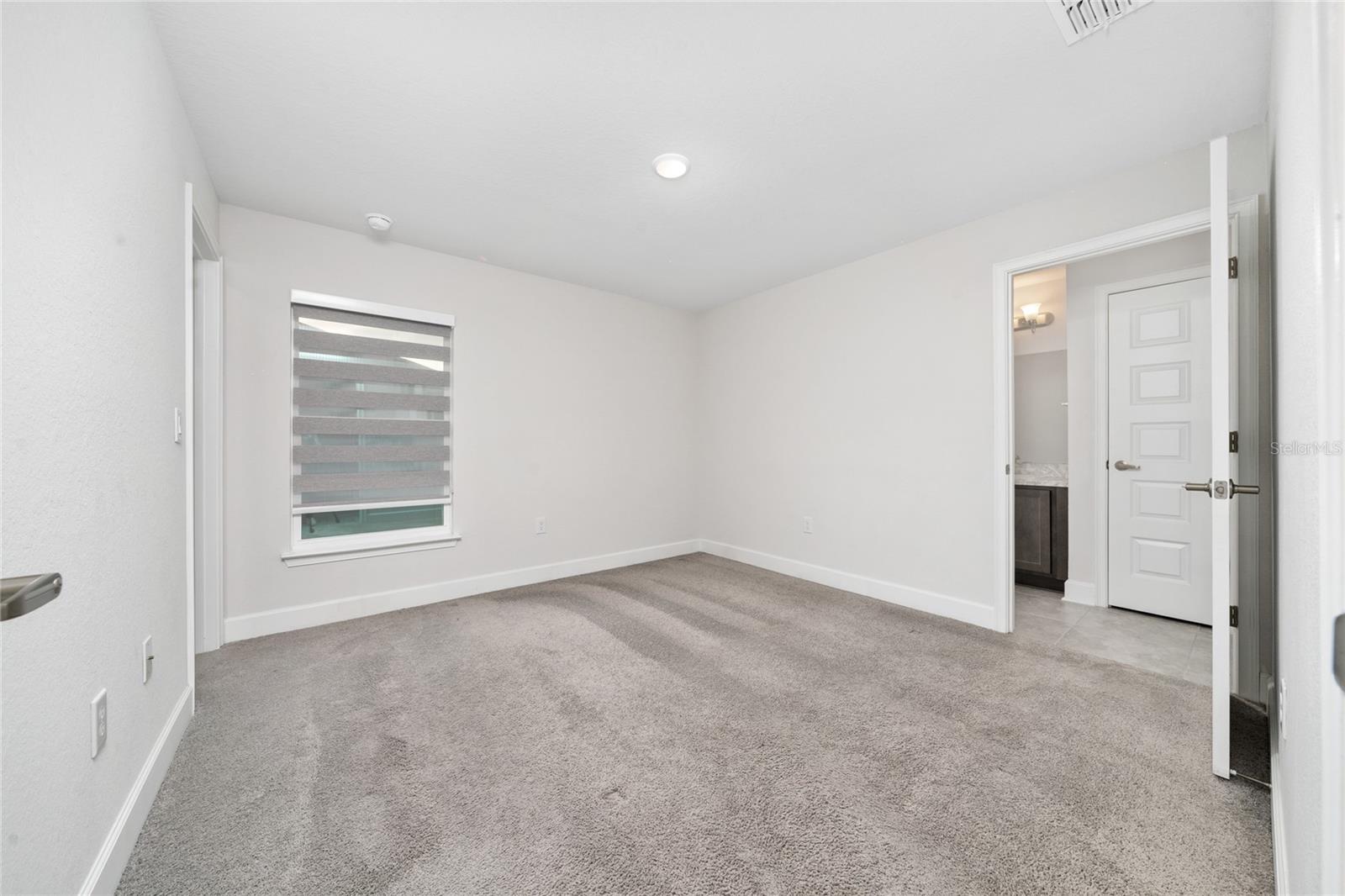 1053 CITRUS LANDING BLVD, DAVENPORT, FL, 33837