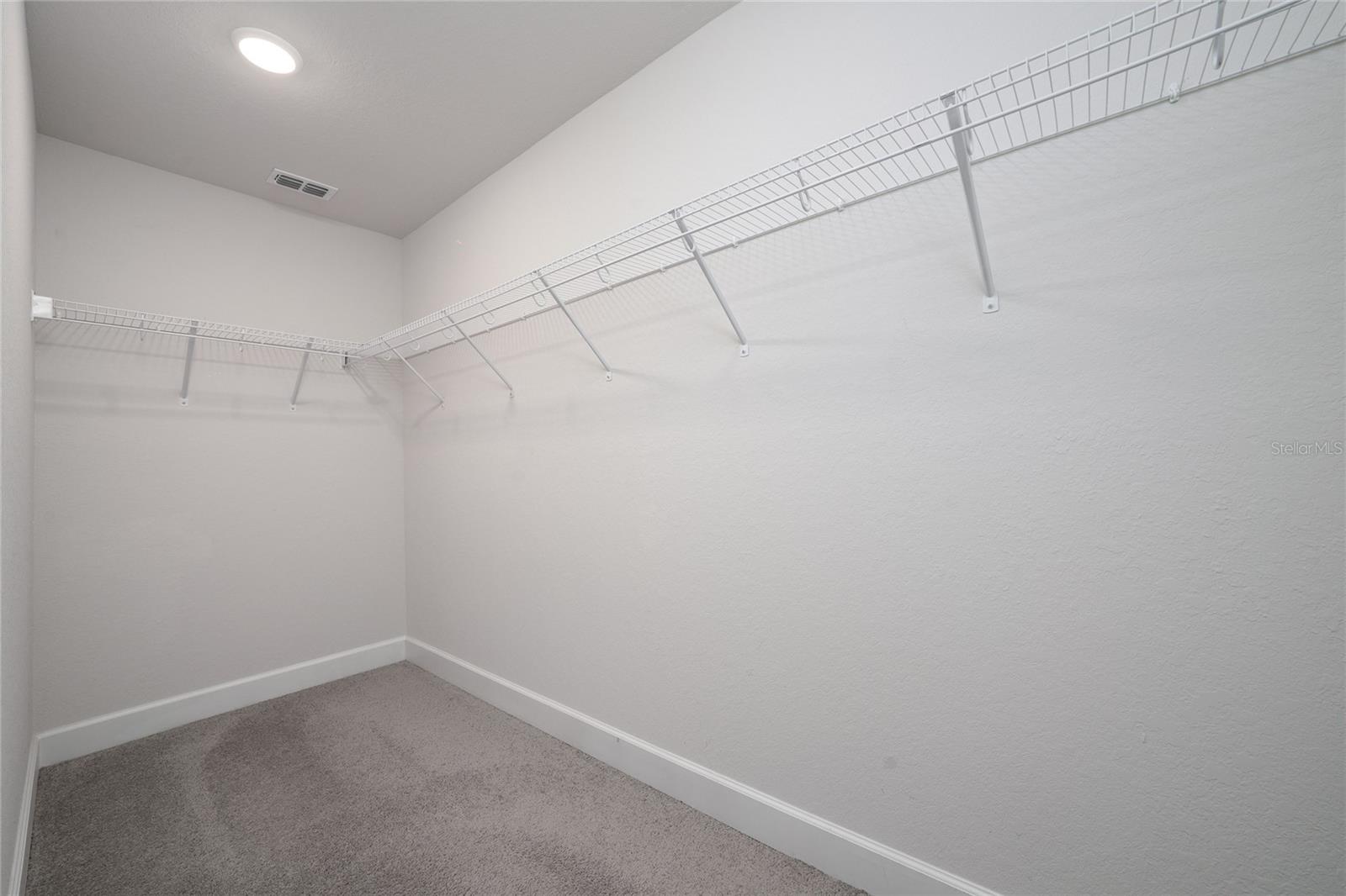 1053 CITRUS LANDING BLVD, DAVENPORT, FL, 33837