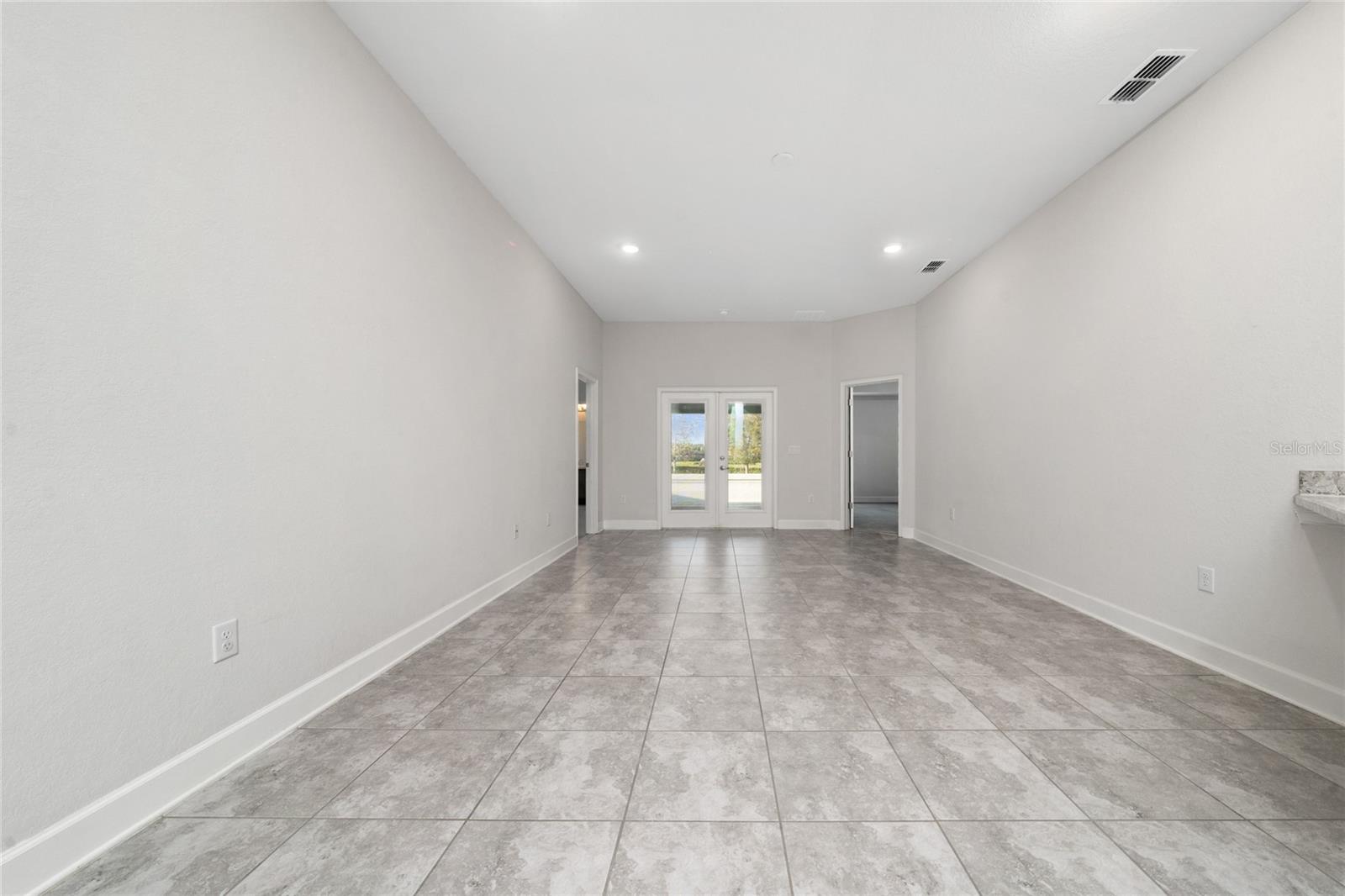 1053 CITRUS LANDING BLVD, DAVENPORT, FL, 33837