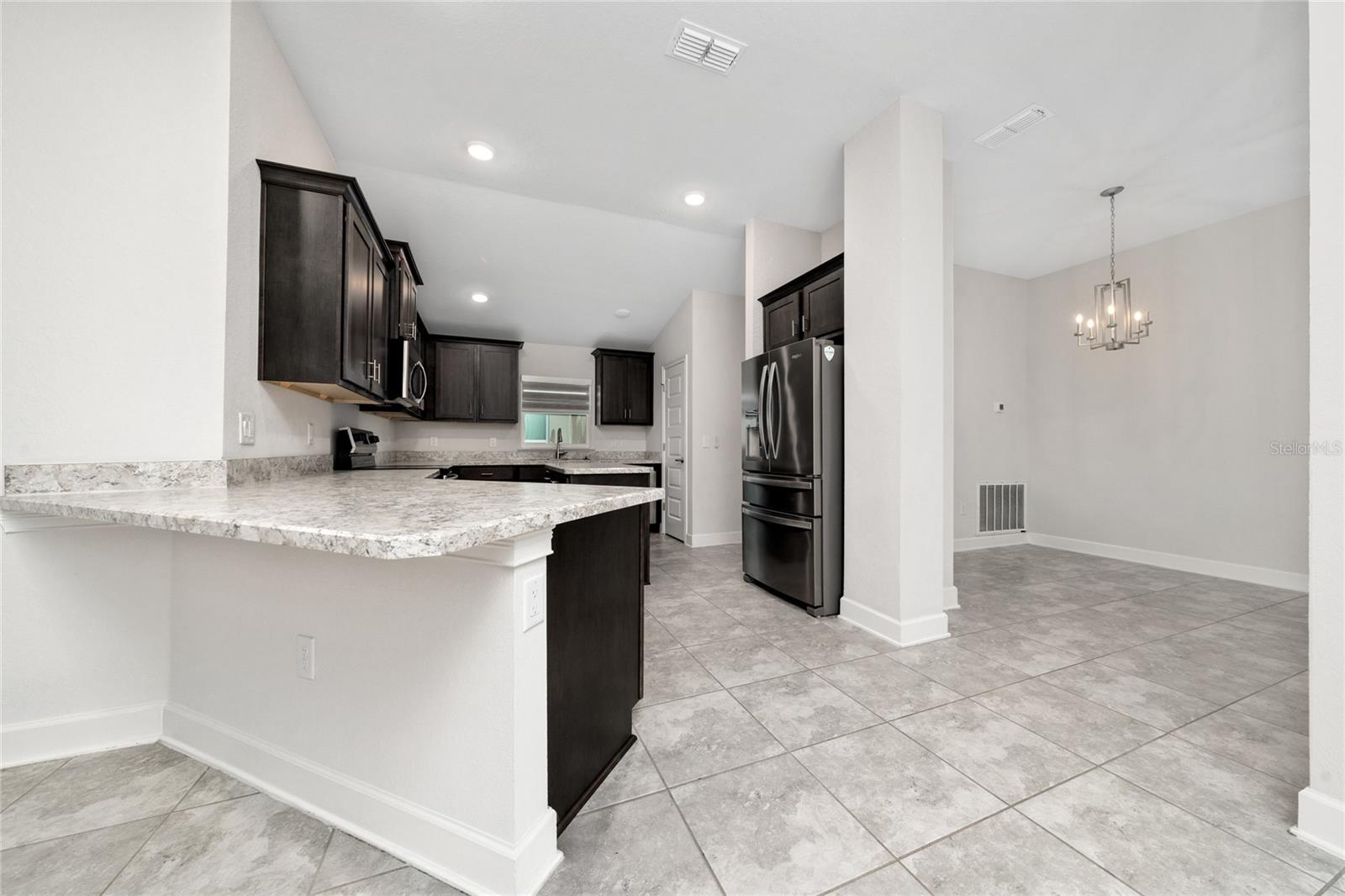 1053 CITRUS LANDING BLVD, DAVENPORT, FL, 33837