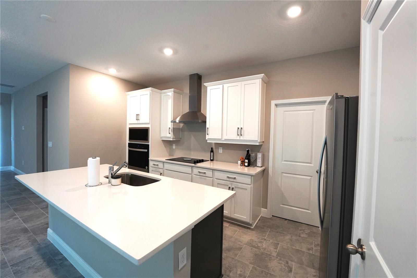 2173 SUNSHINE PEAK DR, CLERMONT, FL, 34715