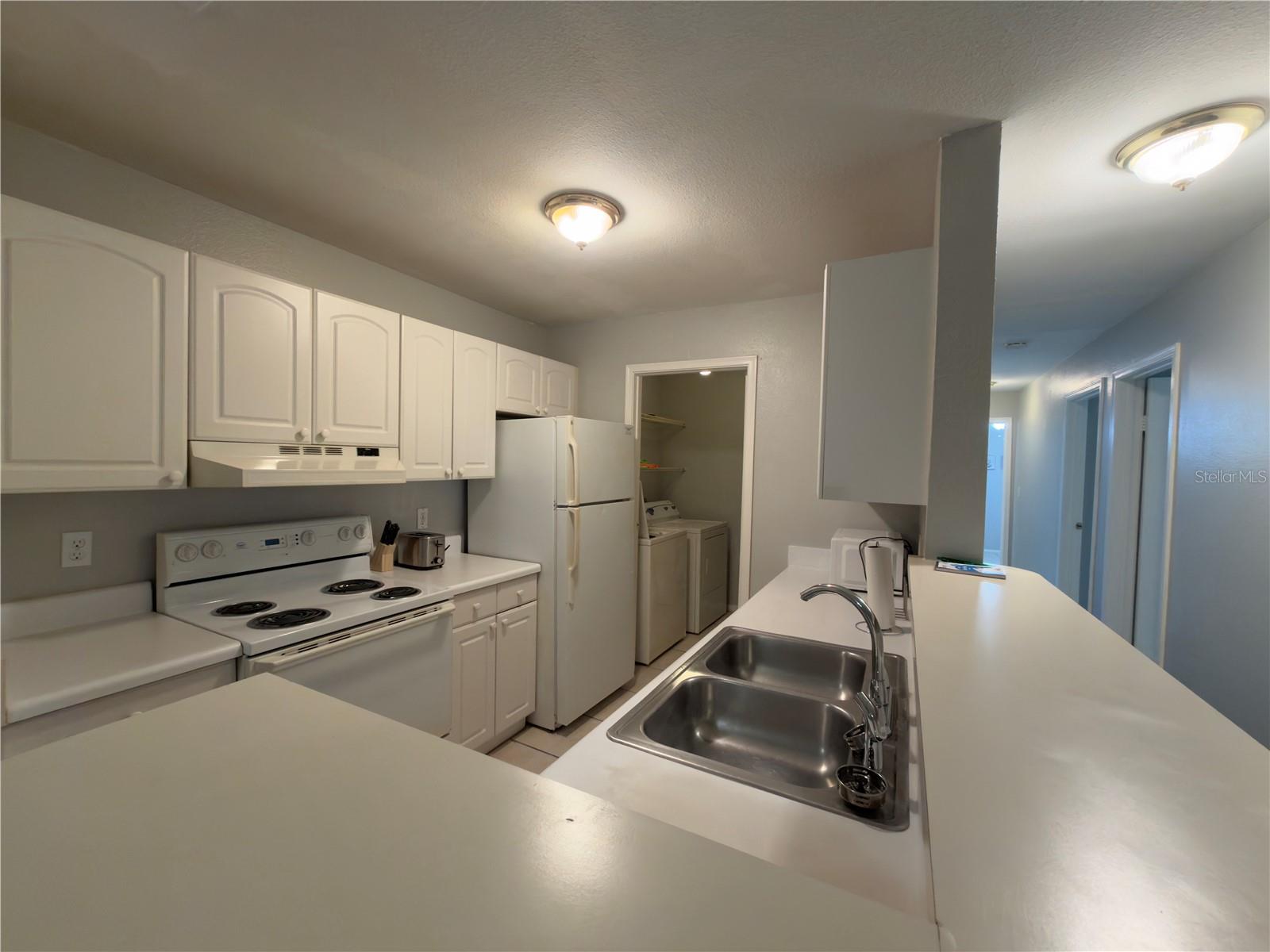 1400 GANDY BLVD N #903, ST PETERSBURG, FL, 33702
