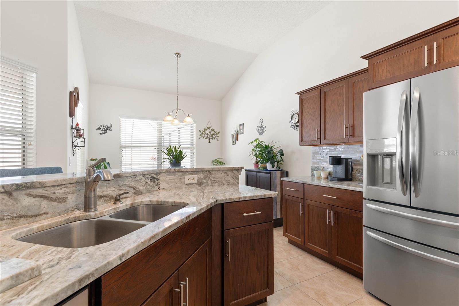 50 E DIAMOND DR, PALM COAST, FL, 32164