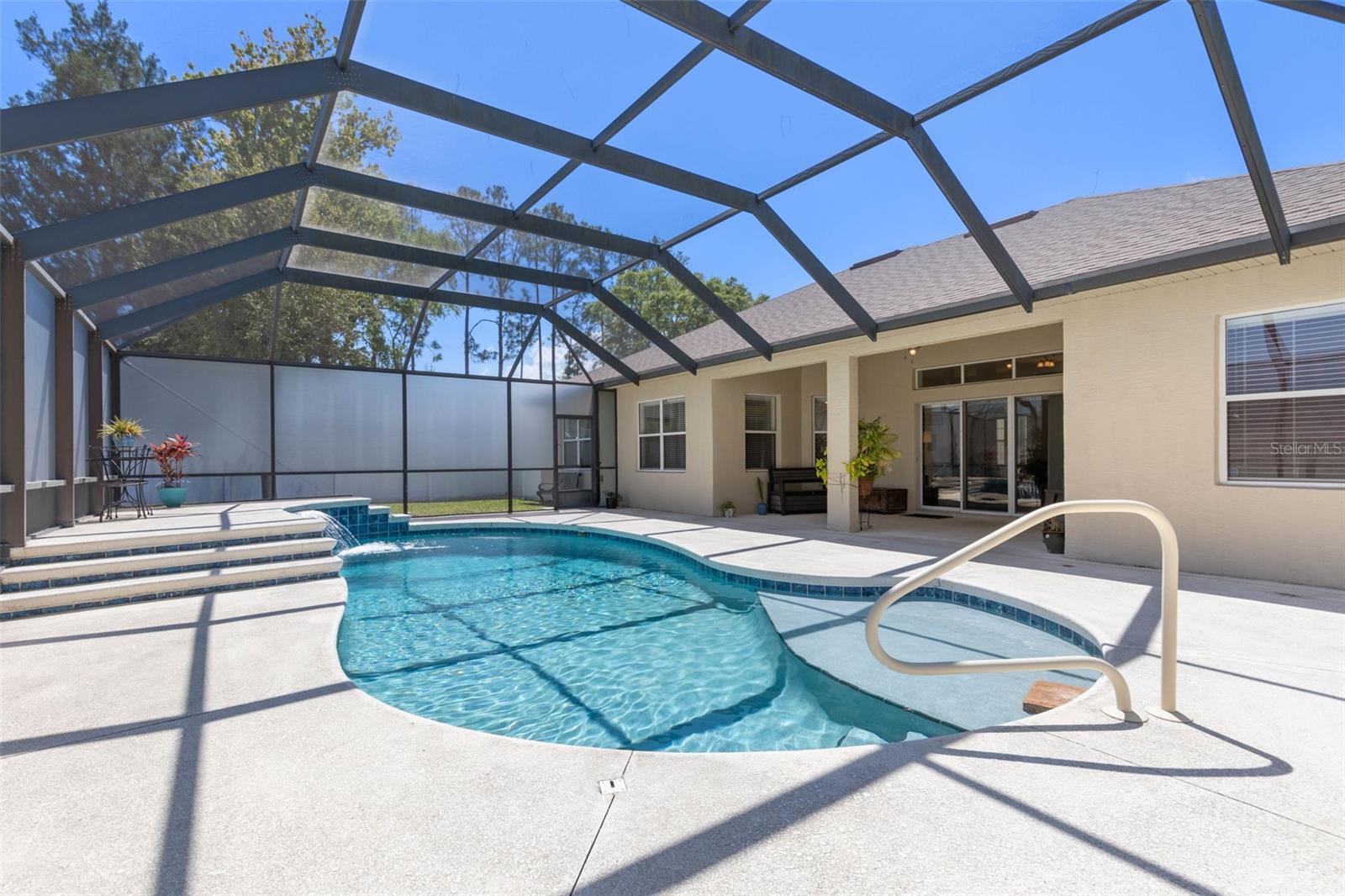 50 E DIAMOND DR, PALM COAST, FL, 32164