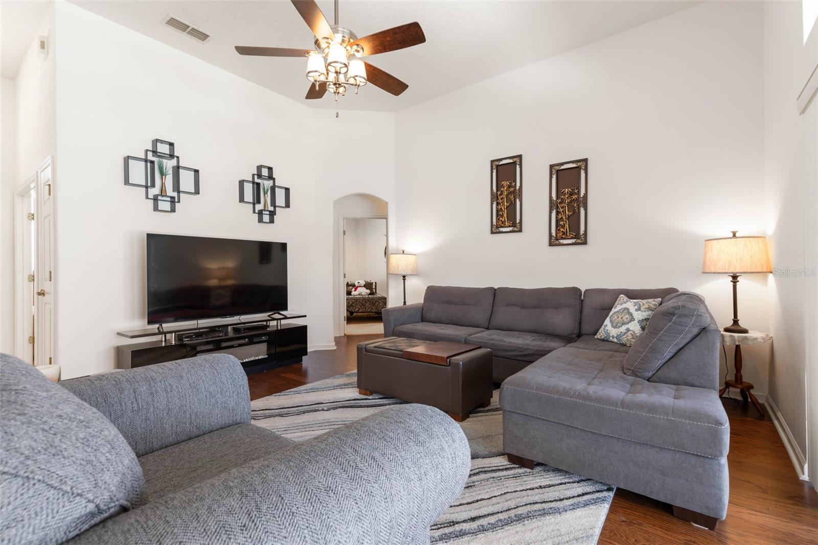 50 E DIAMOND DR, PALM COAST, FL, 32164