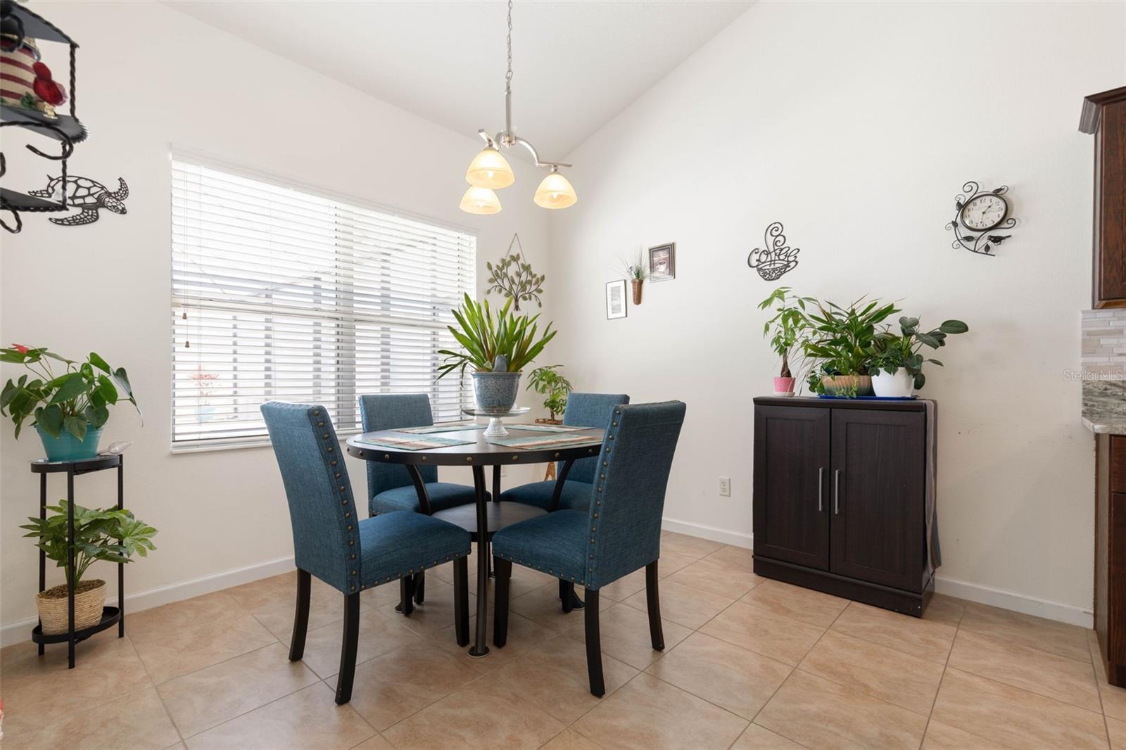 50 E DIAMOND DR, PALM COAST, FL, 32164