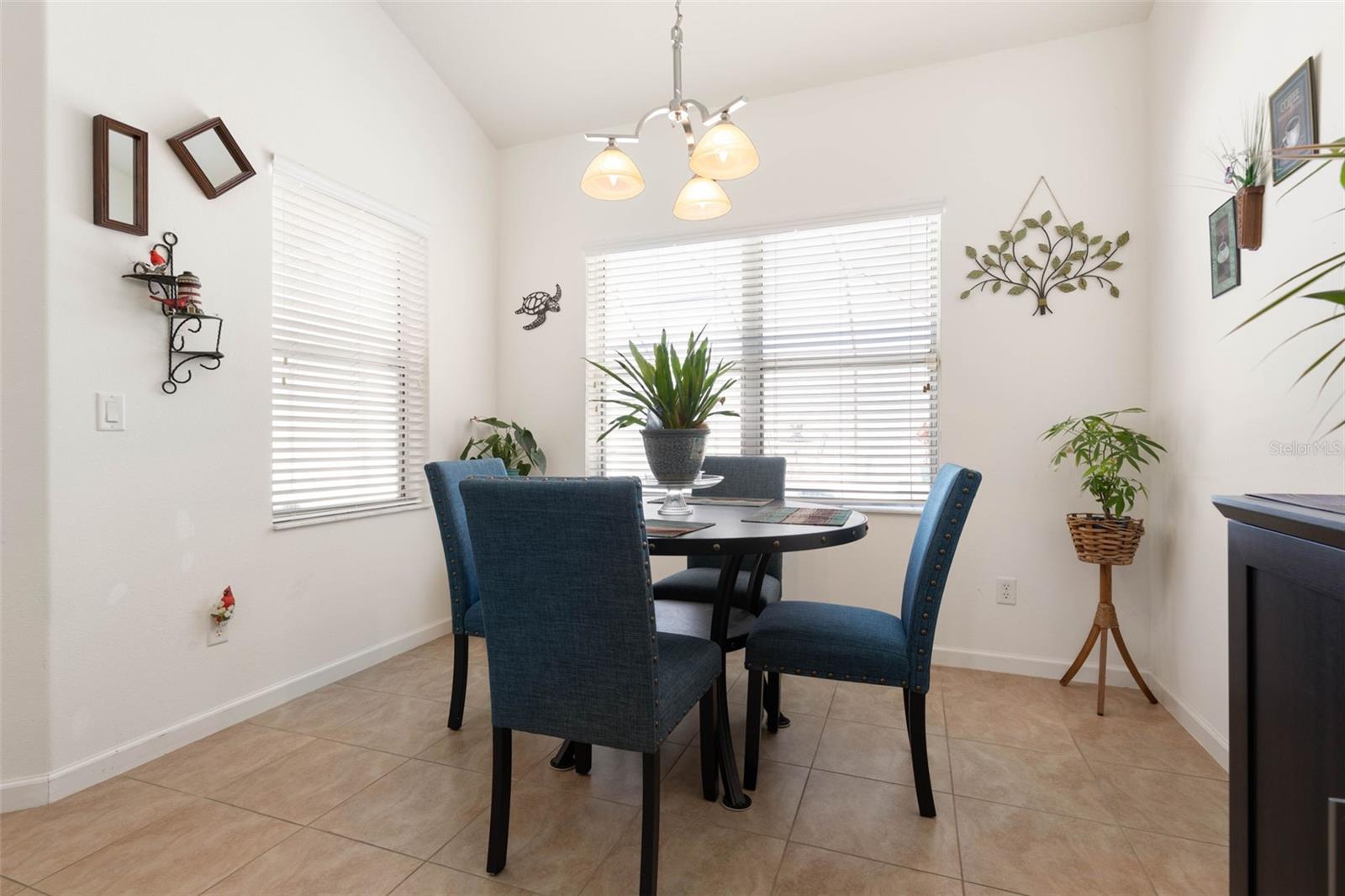 50 E DIAMOND DR, PALM COAST, FL, 32164