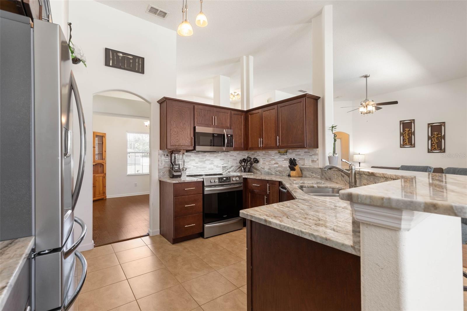 50 E DIAMOND DR, PALM COAST, FL, 32164