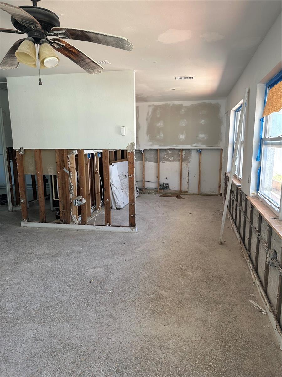 13434 1ST ST E, MADEIRA BEACH, FL, 33708