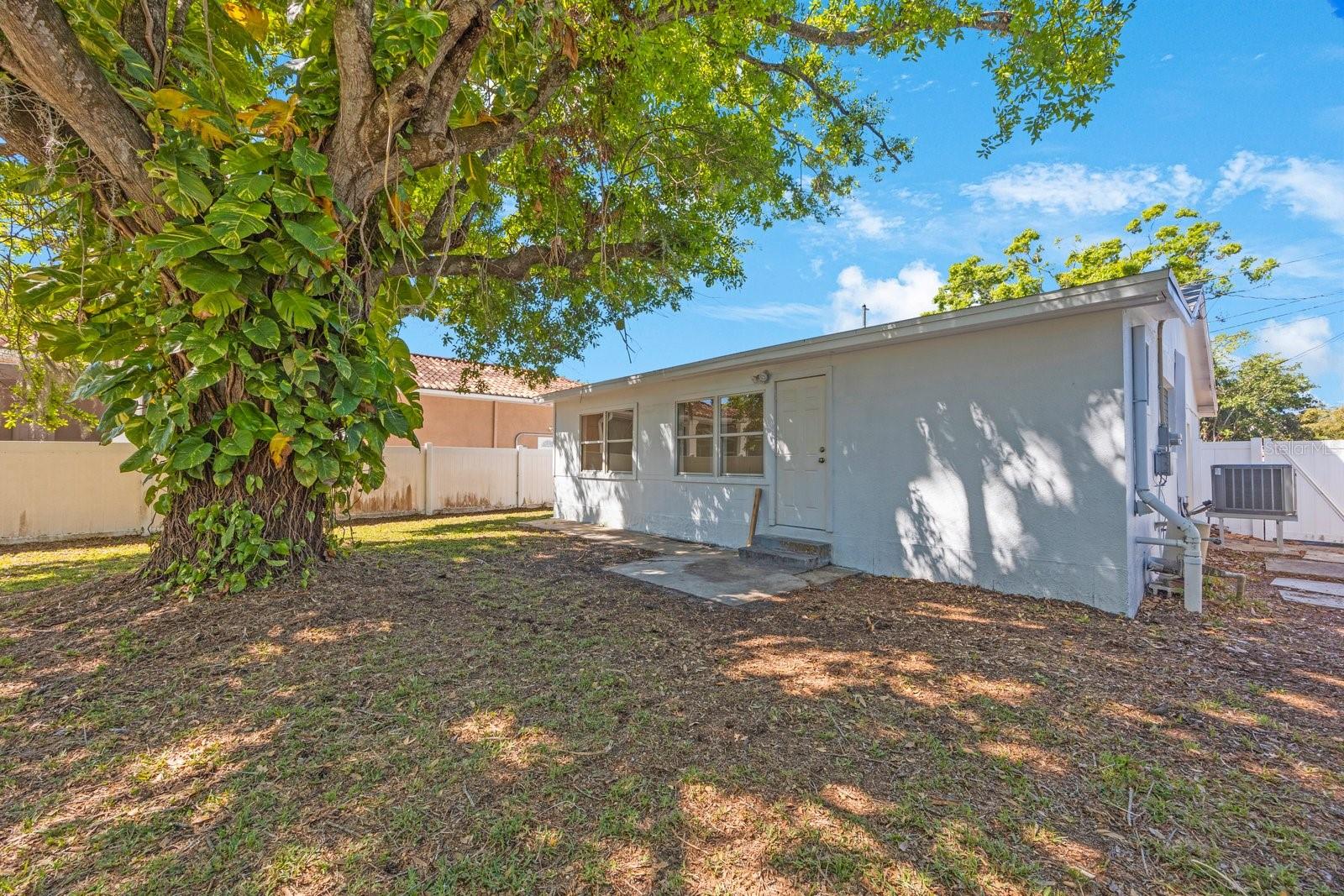 6711 3RD ST N, ST PETERSBURG, FL, 33702