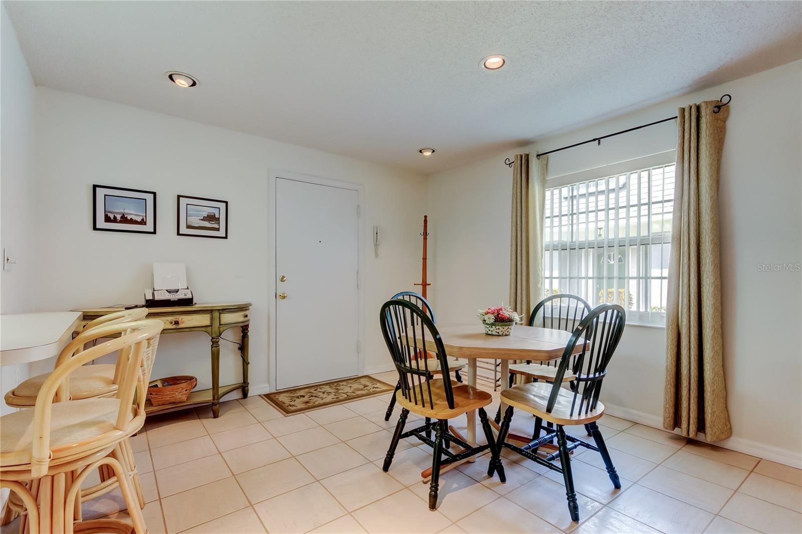 1727 BELLEAIR FOREST DR #A, BELLEAIR, FL, 33756