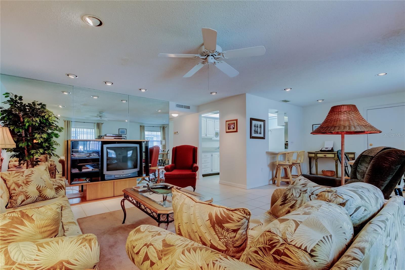 1727 BELLEAIR FOREST DR #A, BELLEAIR, FL, 33756