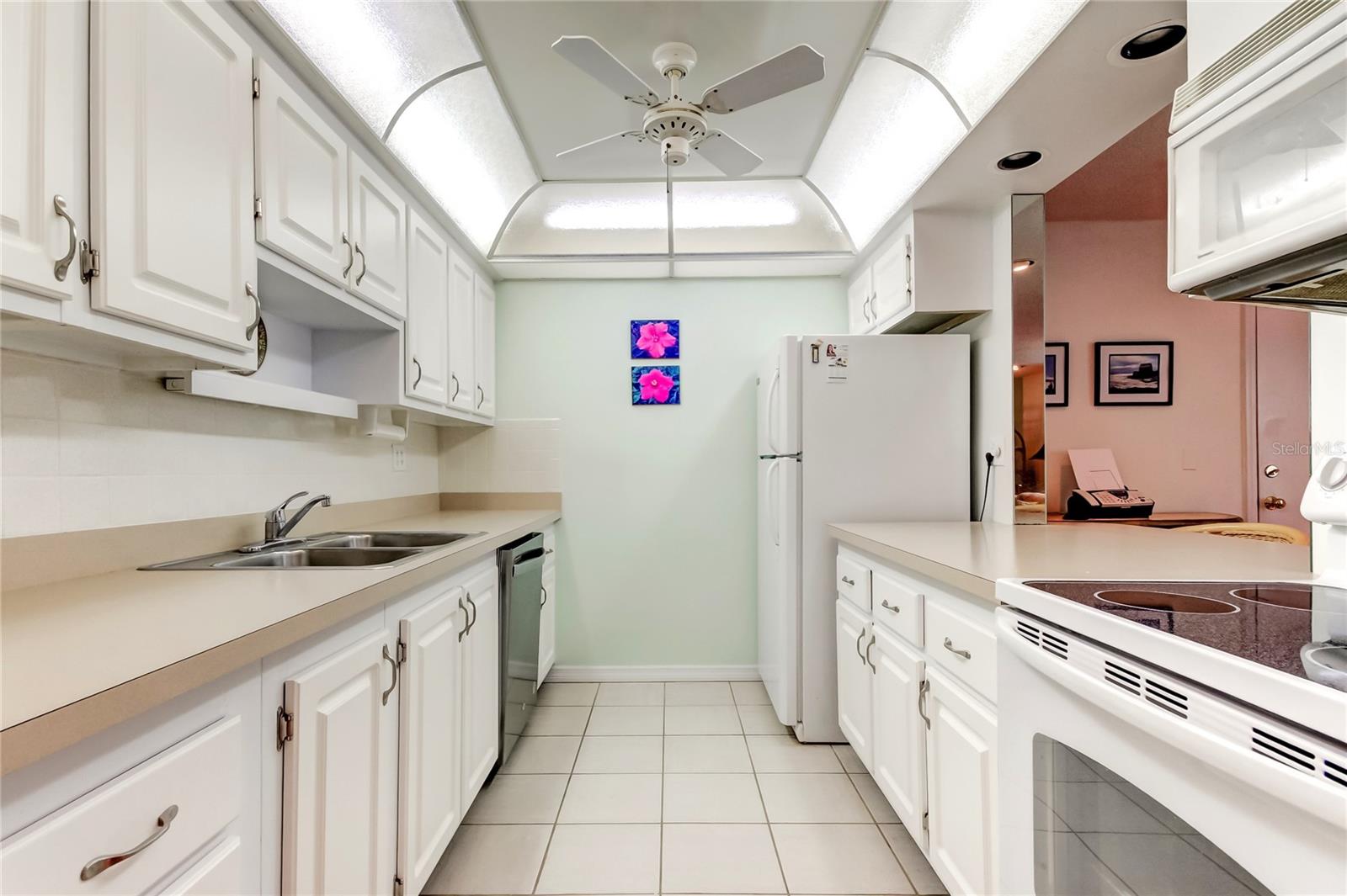 1727 BELLEAIR FOREST DR #A, BELLEAIR, FL, 33756