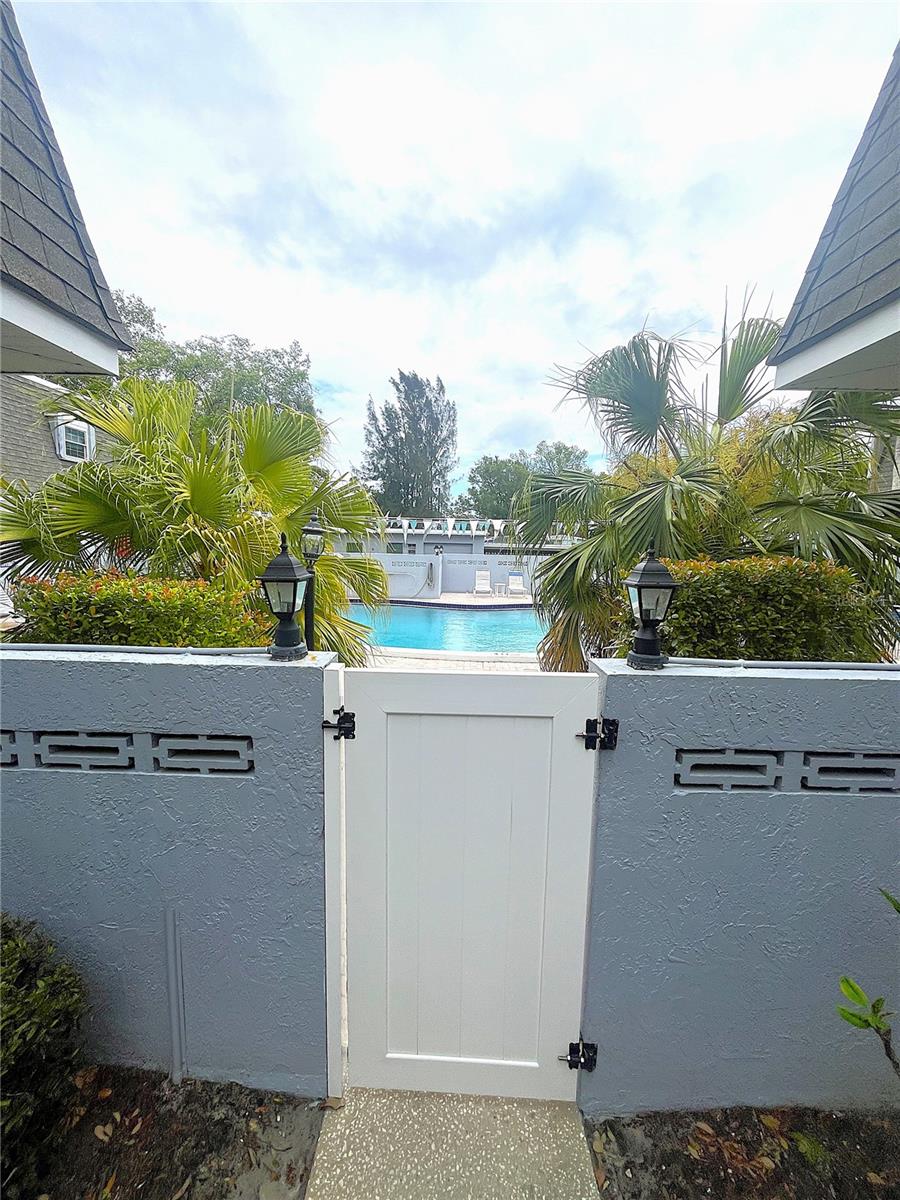 1727 BELLEAIR FOREST DR #A, BELLEAIR, FL, 33756