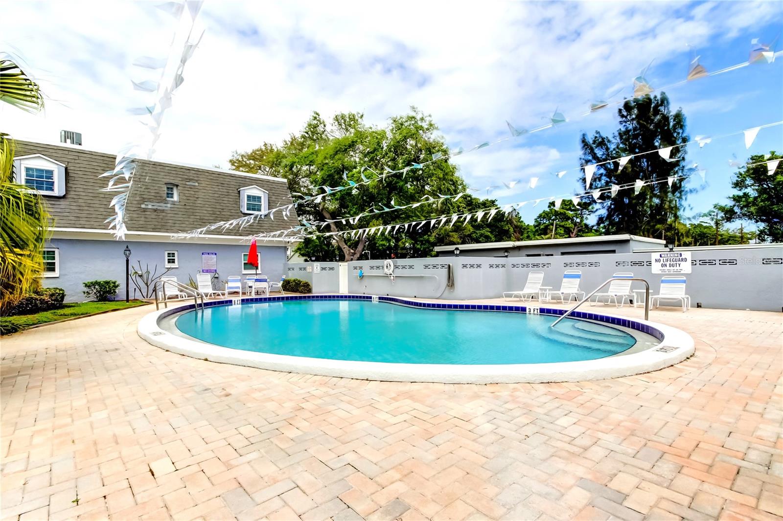 1727 BELLEAIR FOREST DR #A, BELLEAIR, FL, 33756