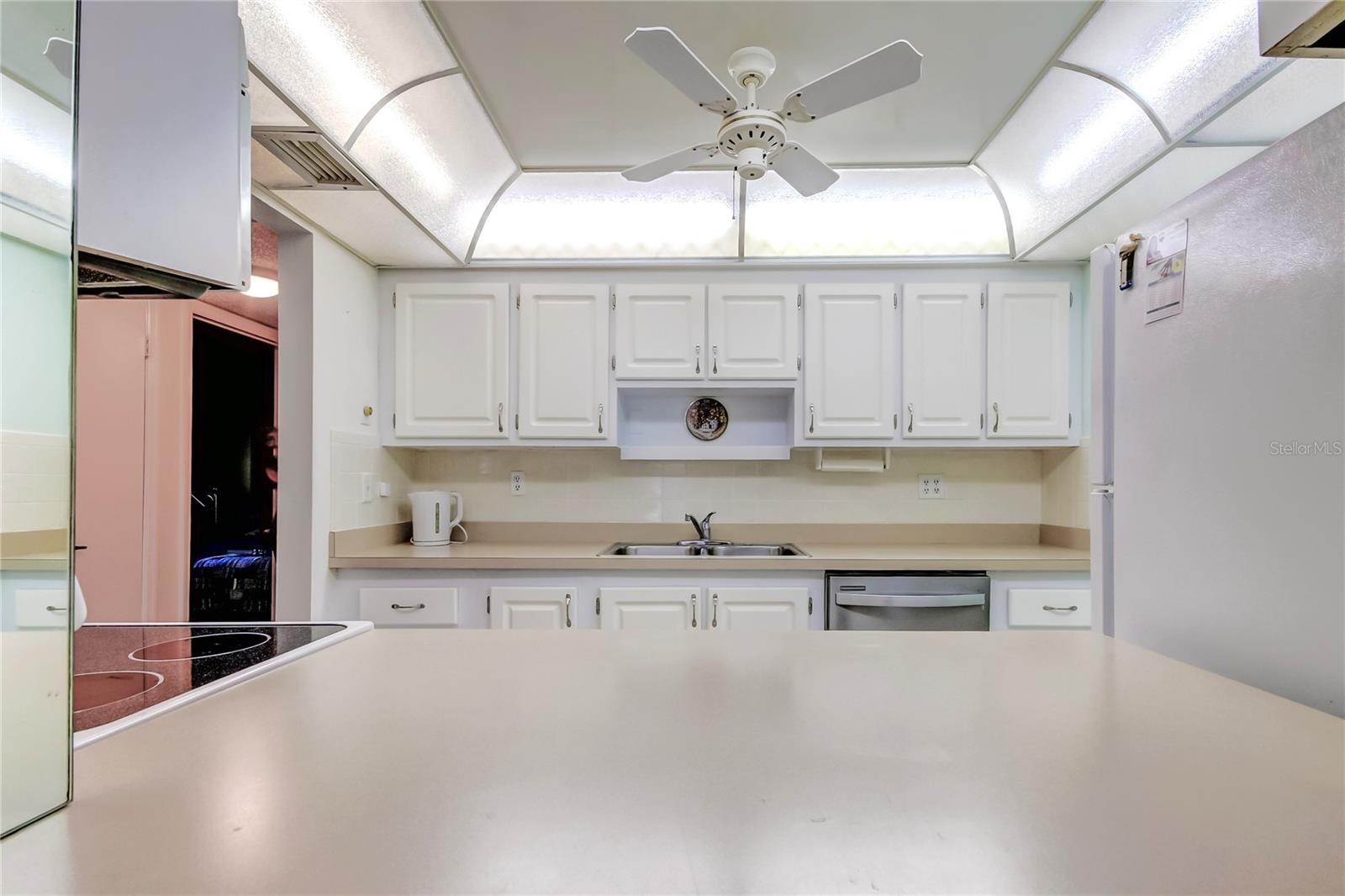 1727 BELLEAIR FOREST DR #A, BELLEAIR, FL, 33756