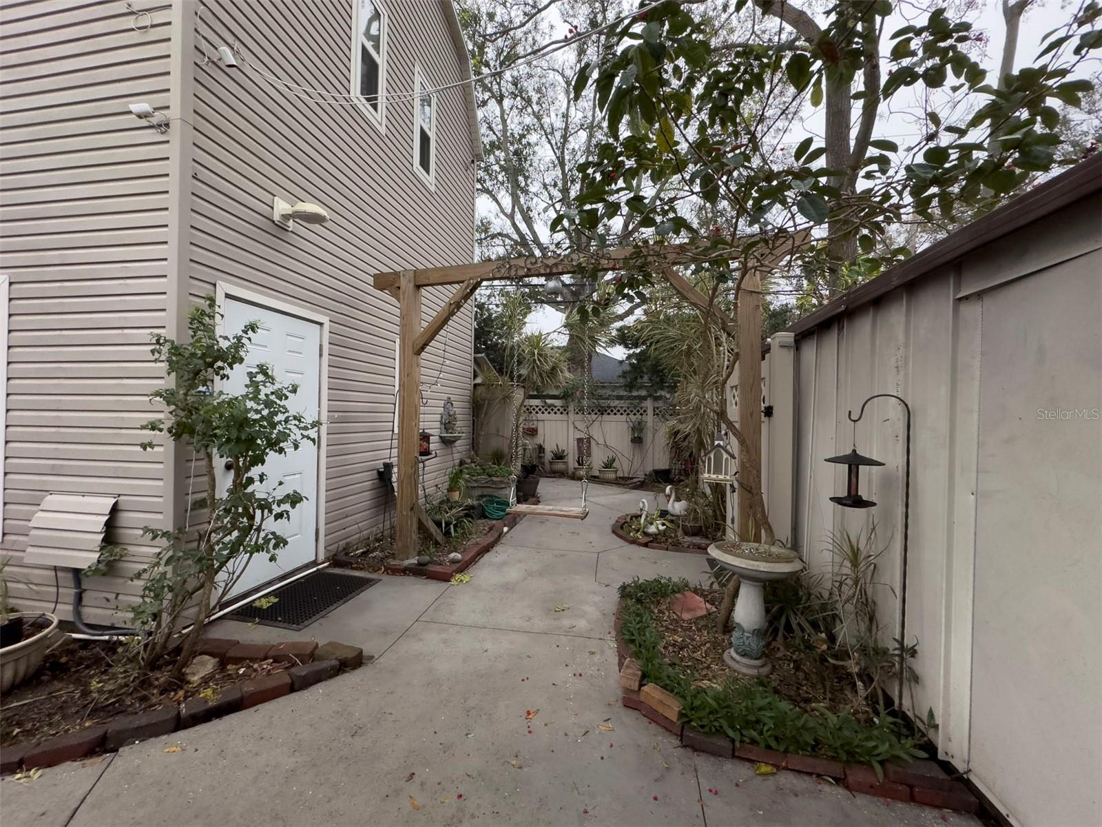 6166 9TH AVE N, ST PETERSBURG, FL, 33710
