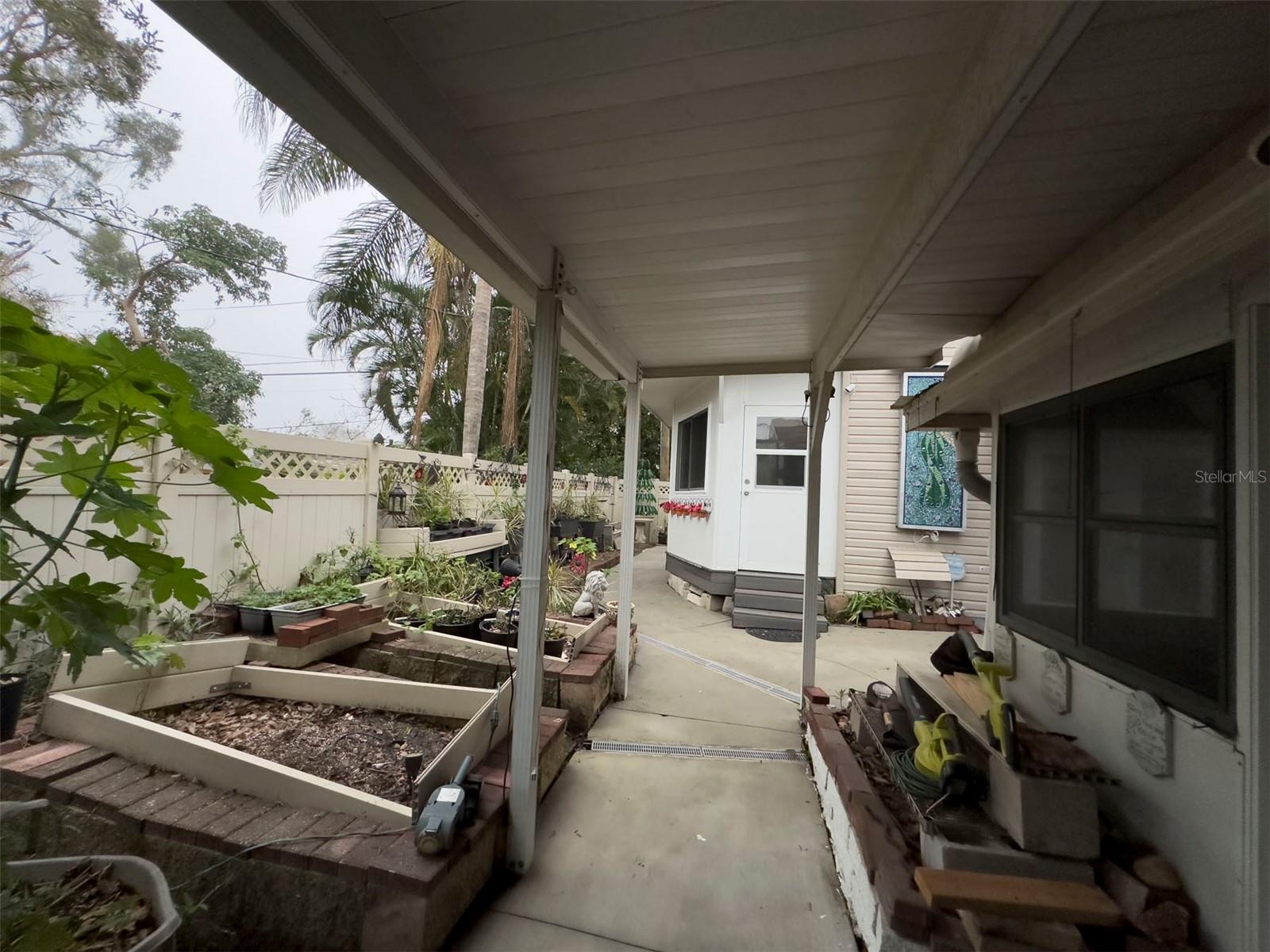 6166 9TH AVE N, ST PETERSBURG, FL, 33710