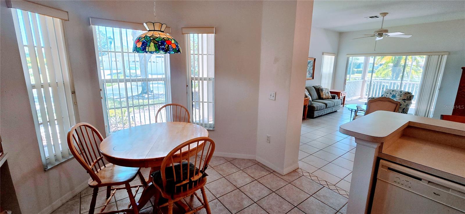 300 FALLING WATER DR, POINCIANA, FL, 34759