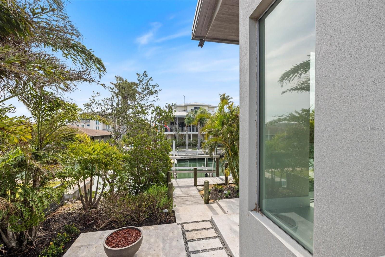 600 DE NARVAEZ DR, LONGBOAT KEY, FL, 34228