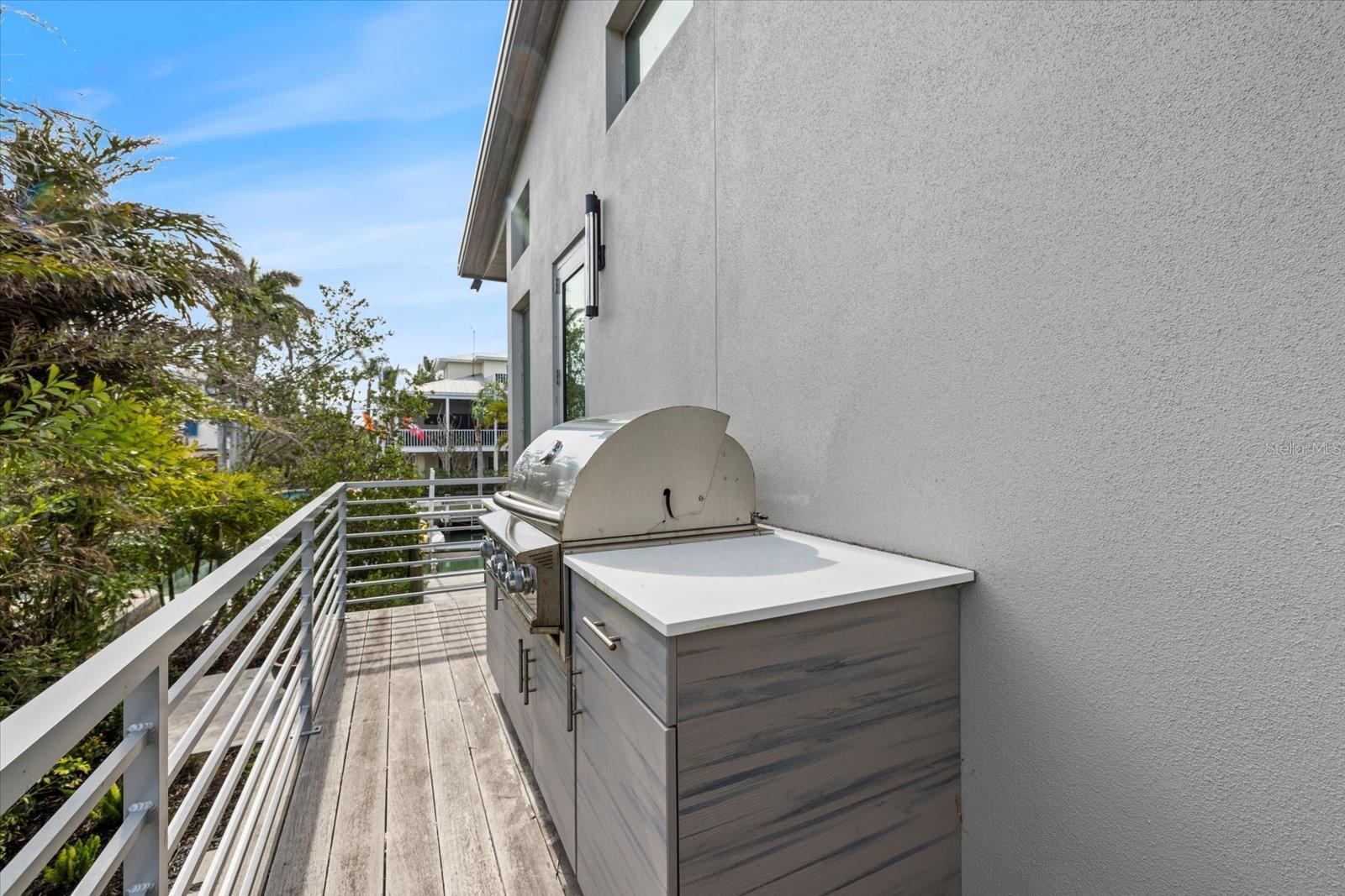 600 DE NARVAEZ DR, LONGBOAT KEY, FL, 34228