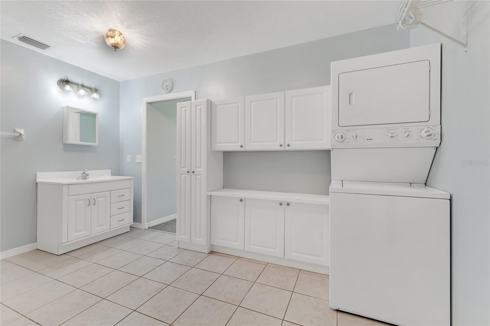 2111 OLD MISSION RD, NEW SMYRNA BEACH, FL, 32168