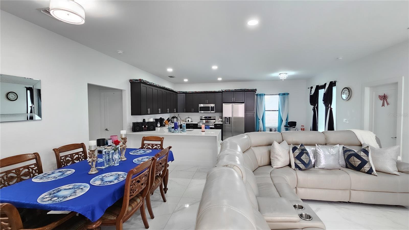 1162 HELEN AVE S, LEHIGH ACRES, FL, 33974