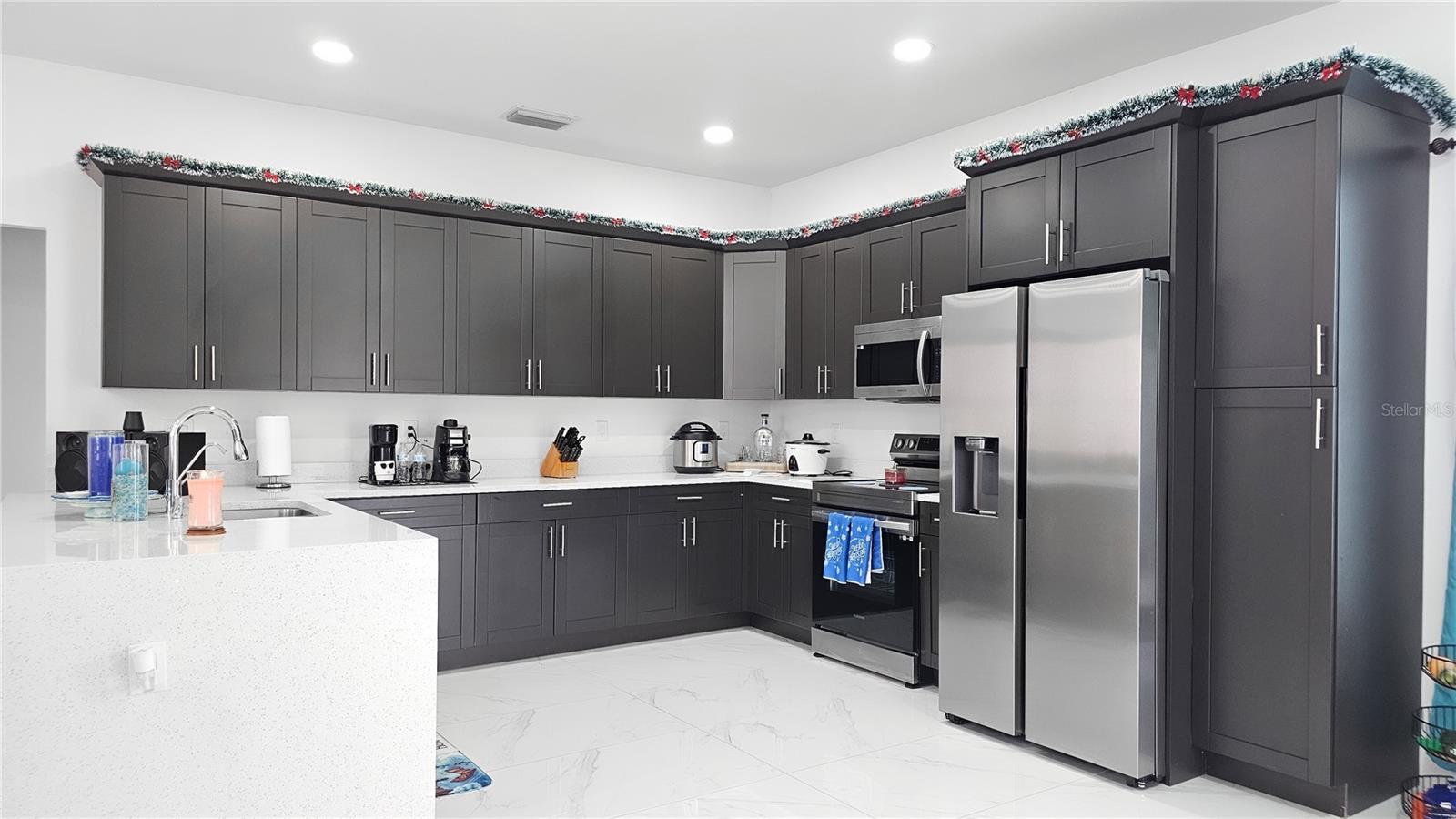 1162 HELEN AVE S, LEHIGH ACRES, FL, 33974
