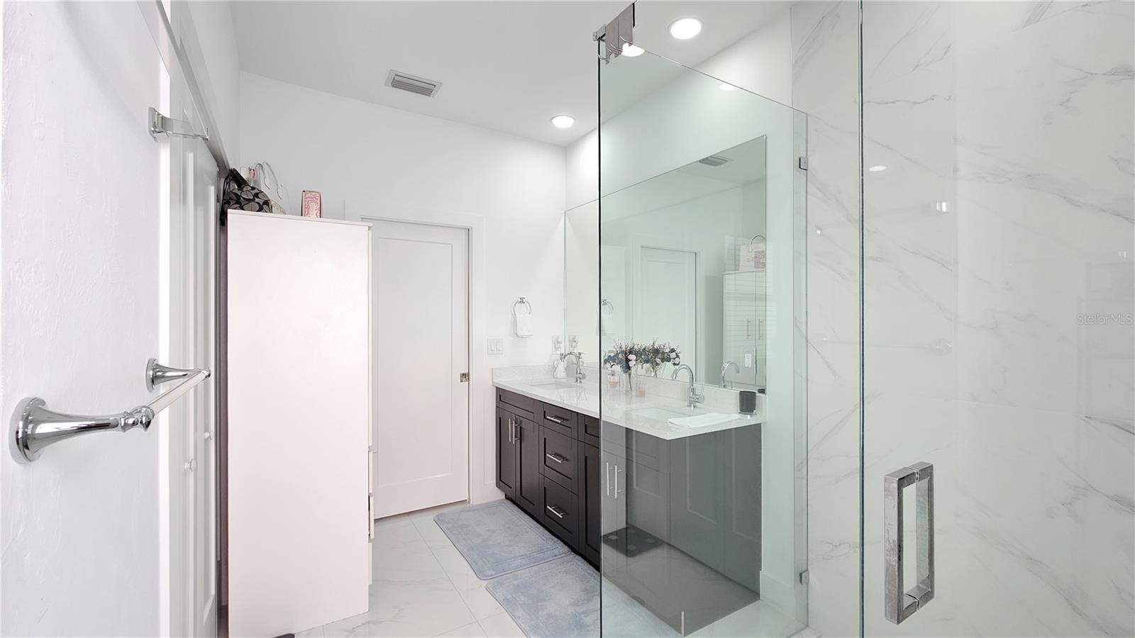 1162 HELEN AVE S, LEHIGH ACRES, FL, 33974