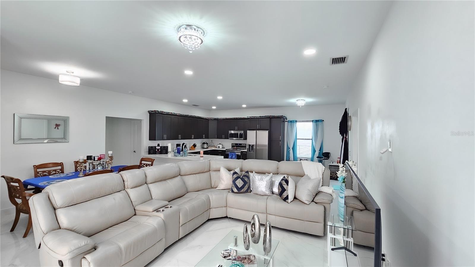 1162 HELEN AVE S, LEHIGH ACRES, FL, 33974