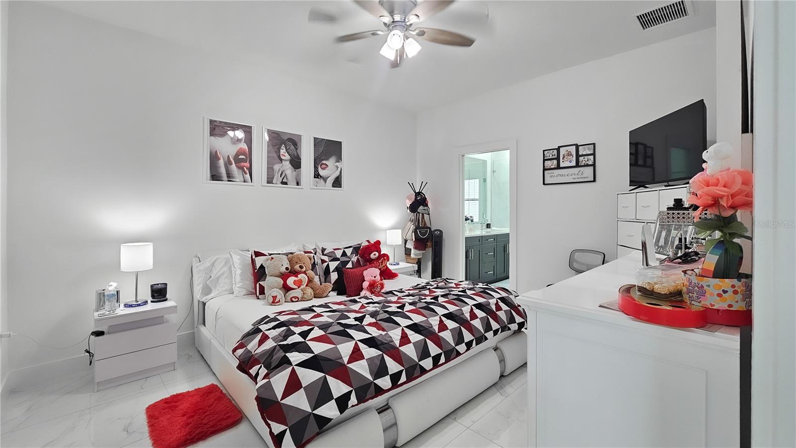 1162 HELEN AVE S, LEHIGH ACRES, FL, 33974