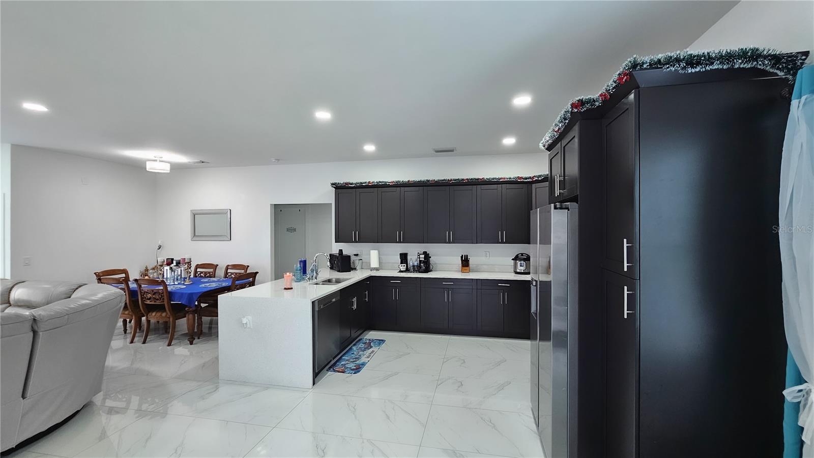 1162 HELEN AVE S, LEHIGH ACRES, FL, 33974