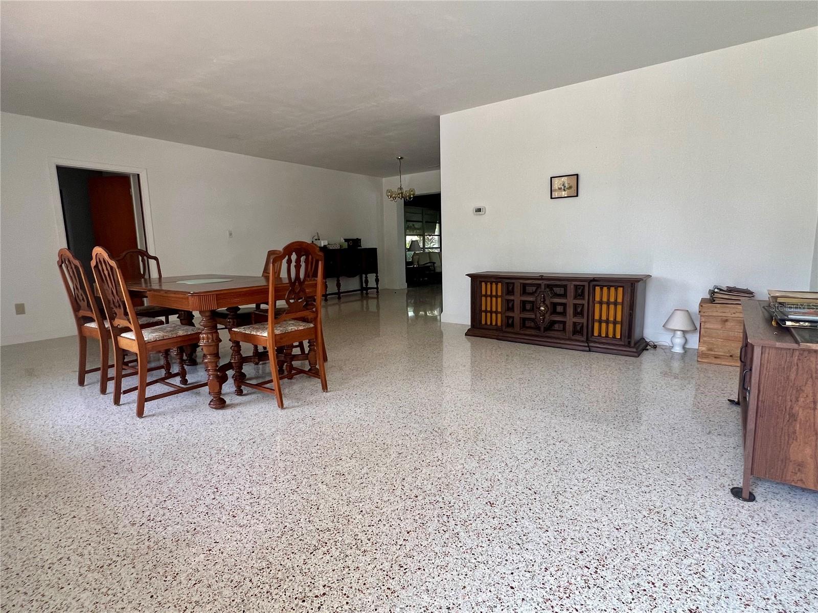 912 PINEVIEW AVE, CLEARWATER, FL, 33756