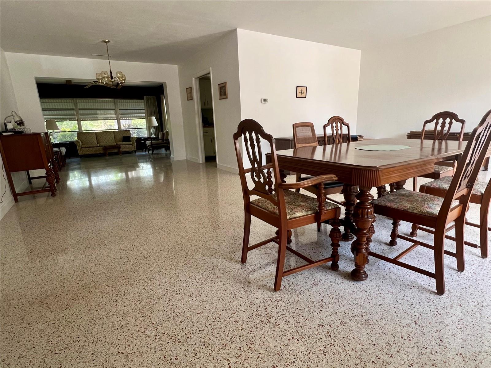 912 PINEVIEW AVE, CLEARWATER, FL, 33756