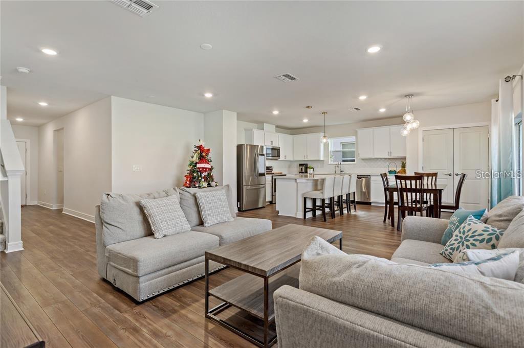 30555 THUNDERBIRD DR, WESLEY CHAPEL, FL, 33545