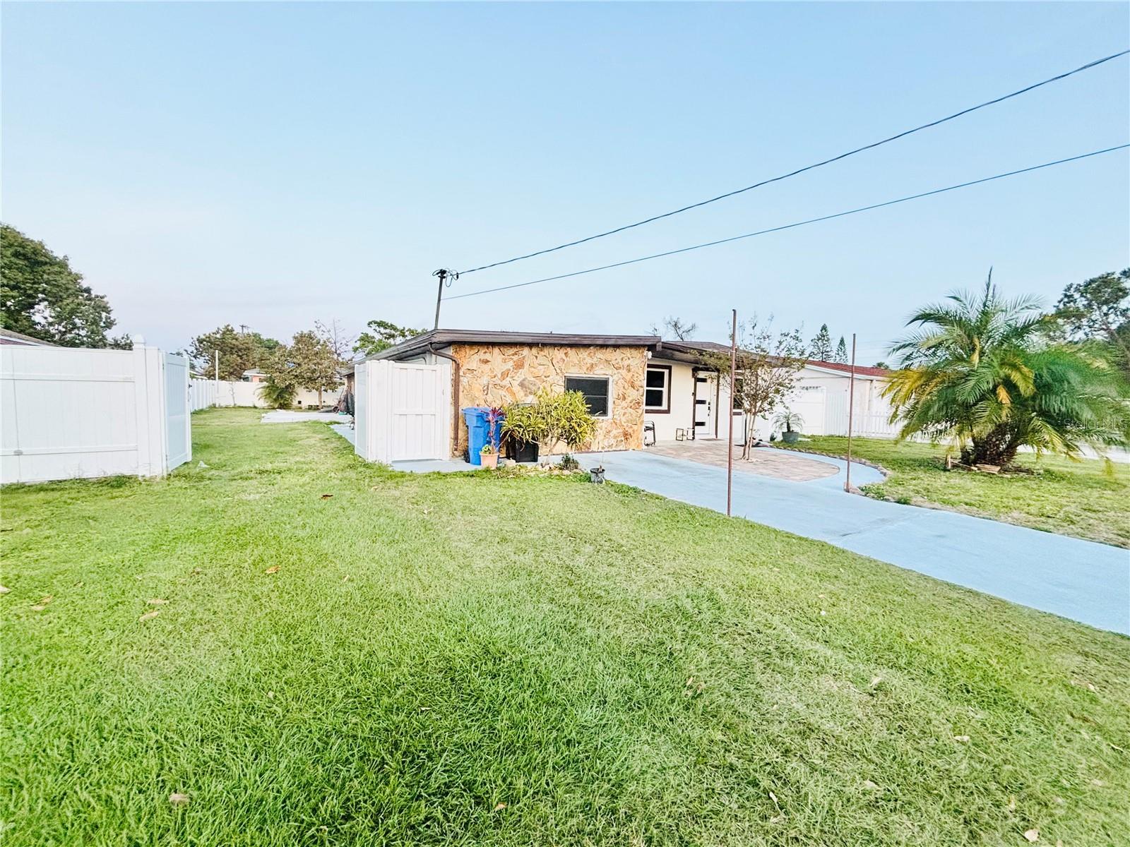 7517 BLOSSOM AVE, TAMPA, FL, 33614