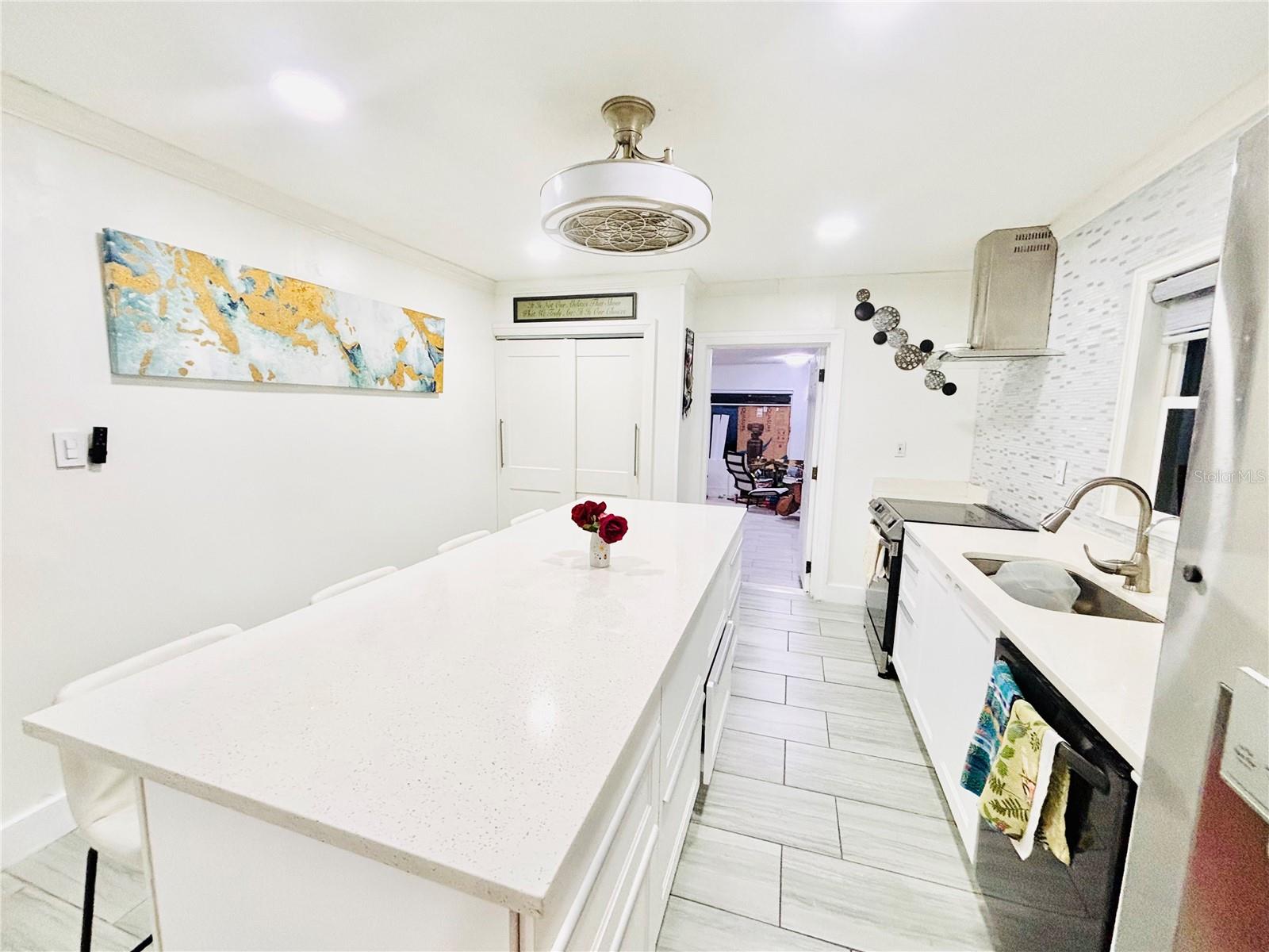 7517 BLOSSOM AVE, TAMPA, FL, 33614