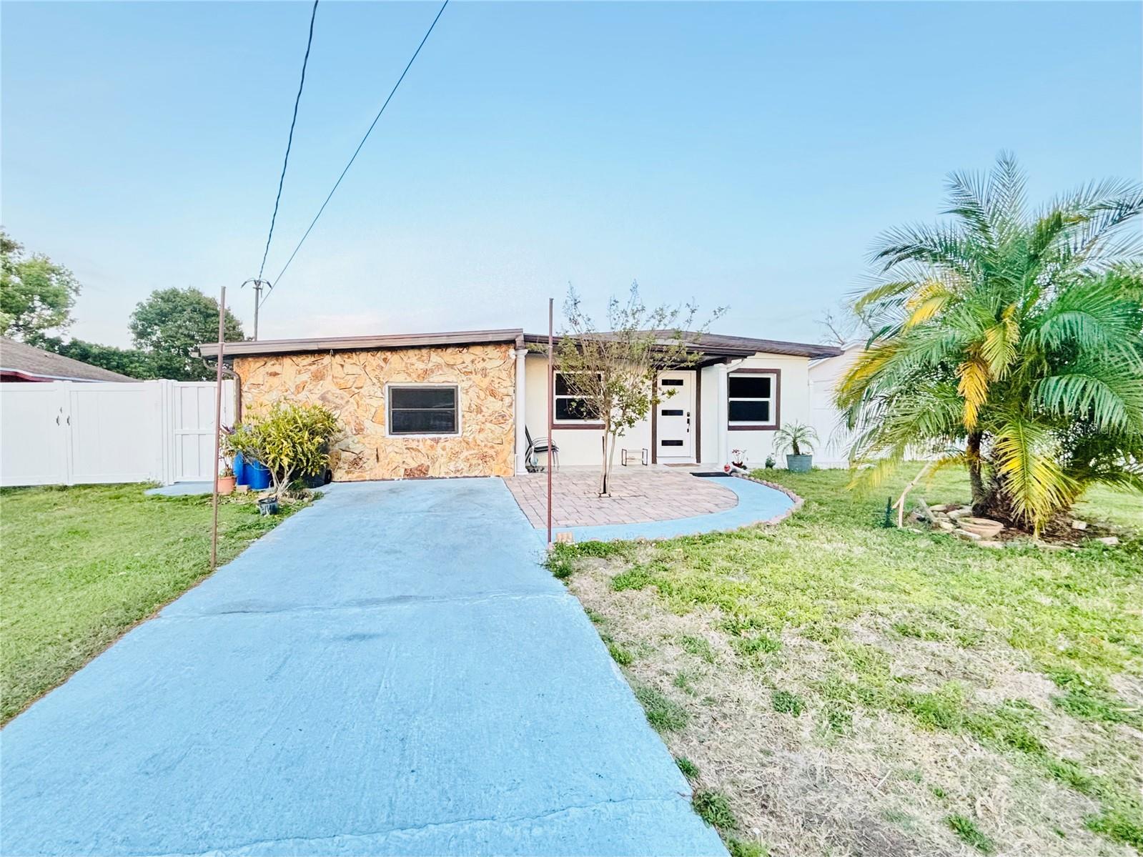 7517 BLOSSOM AVE, TAMPA, FL, 33614