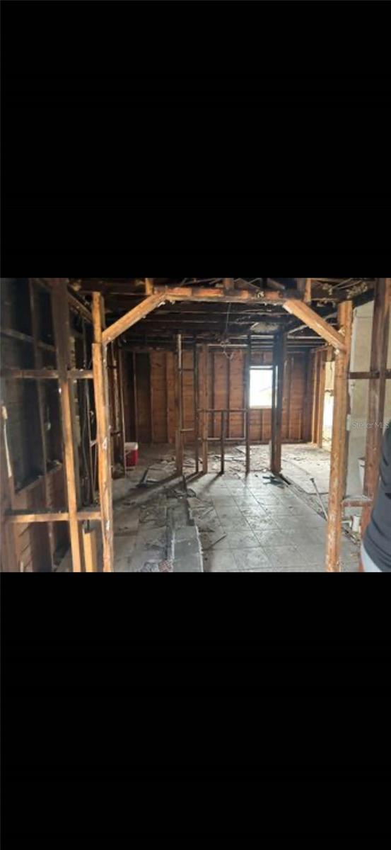 606 W YUKON ST, TAMPA, FL, 33604