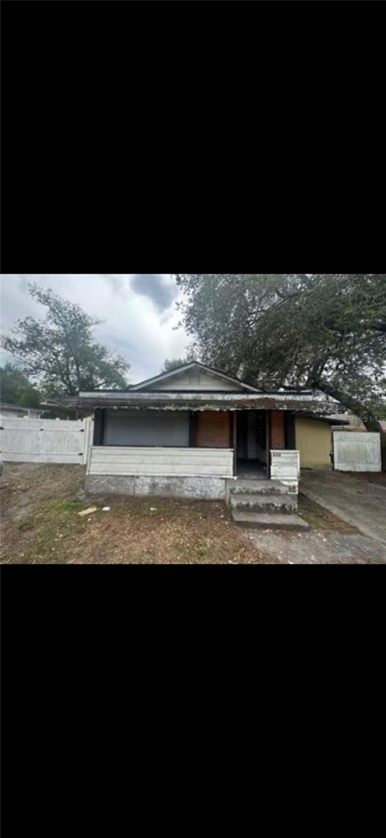 606 W YUKON ST, TAMPA, FL, 33604