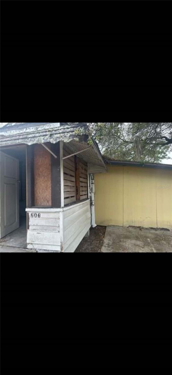 606 W YUKON ST, TAMPA, FL, 33604